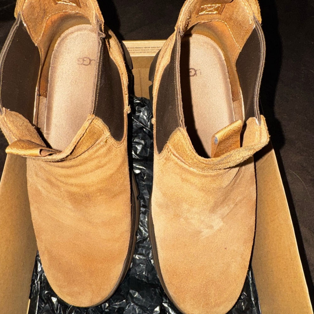 UGG Men's Skyview Brown Suede Chelsea Boots - Picture 2 of 7